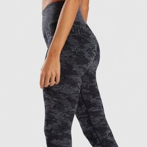 Gymshark Camo Grey Leggings XS- brand new, high waisted, super cute design